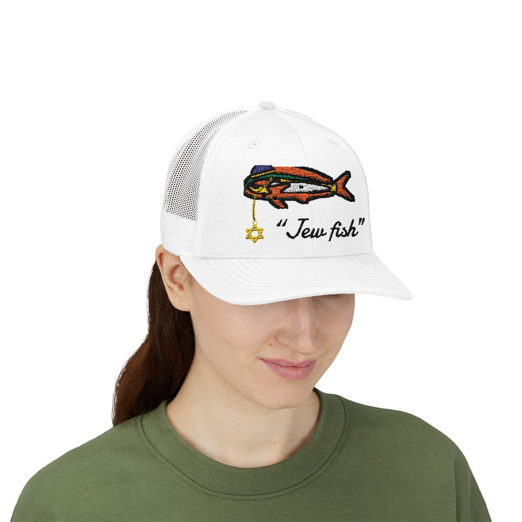 Person wearing the White "Jew fish" mahi trucker hat, front view